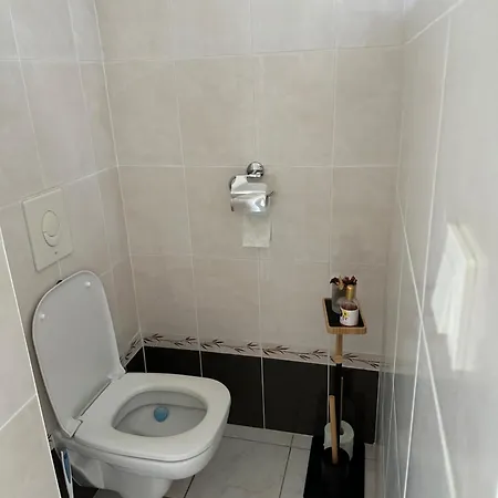 De 42 M A 200 M De La Fréjus